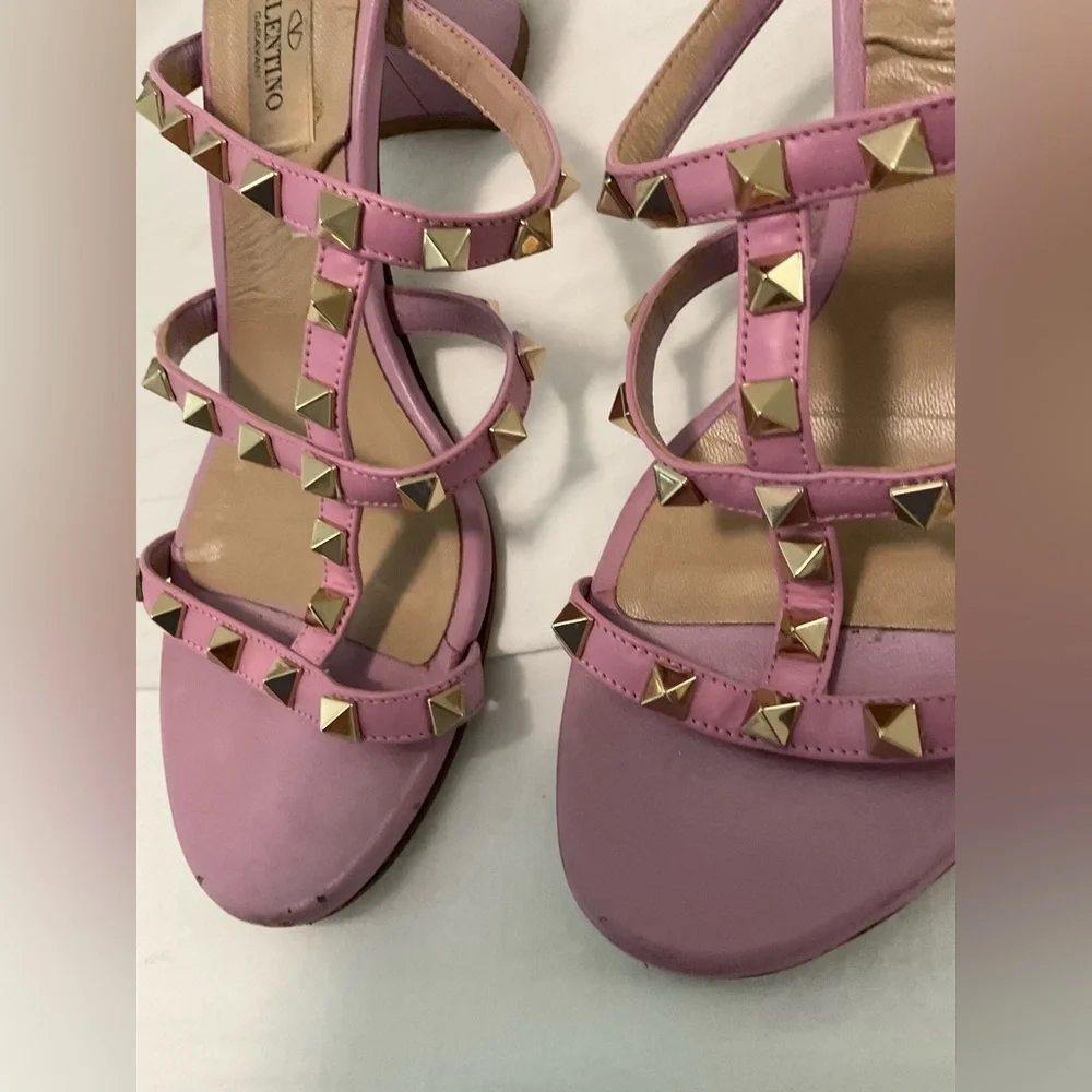 Valentino Lavender Sandals with Gold Studs - Picture 5 of 11